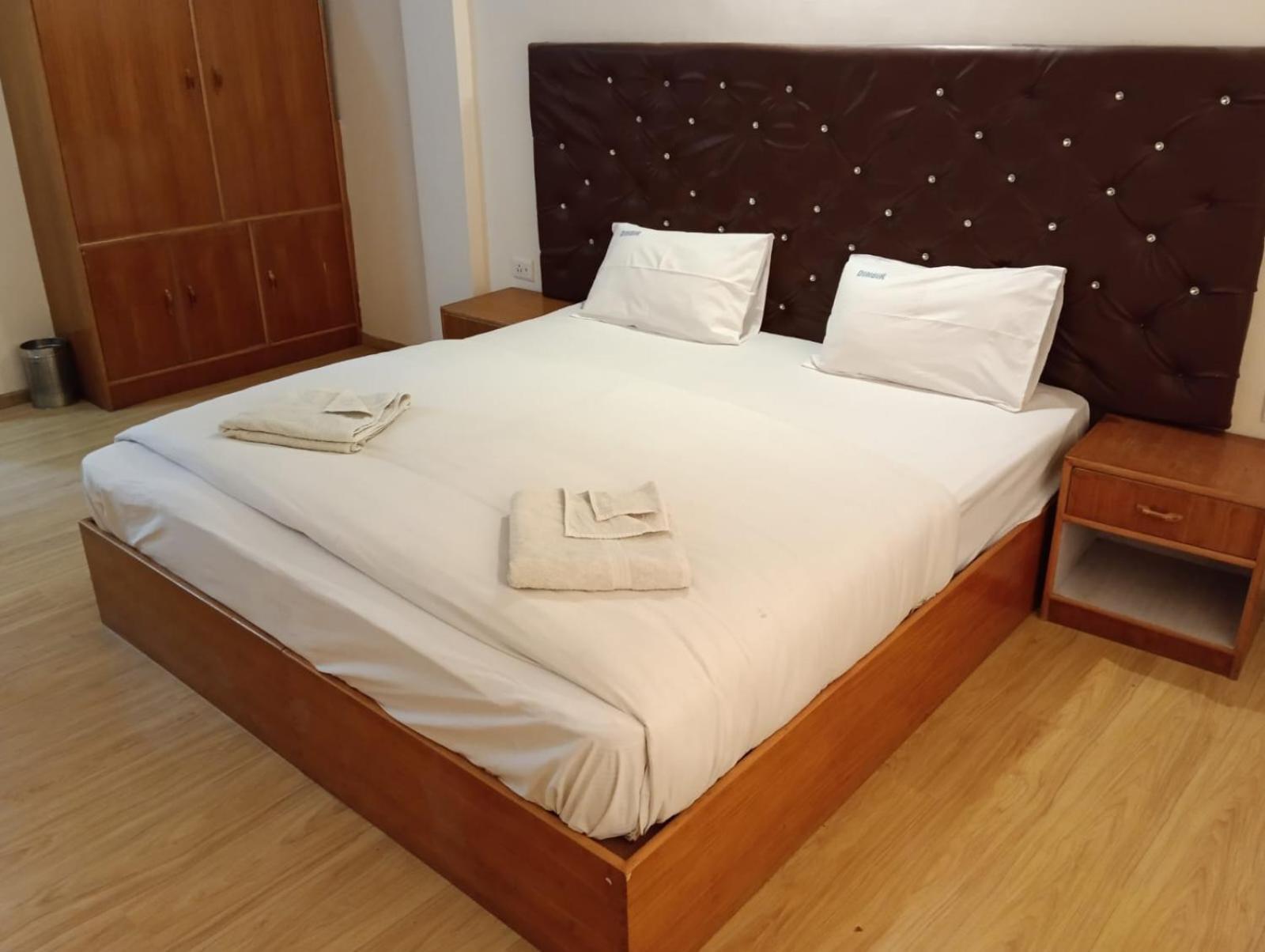 Hotel Dimbir Regency Λεχ Εξωτερικό φωτογραφία