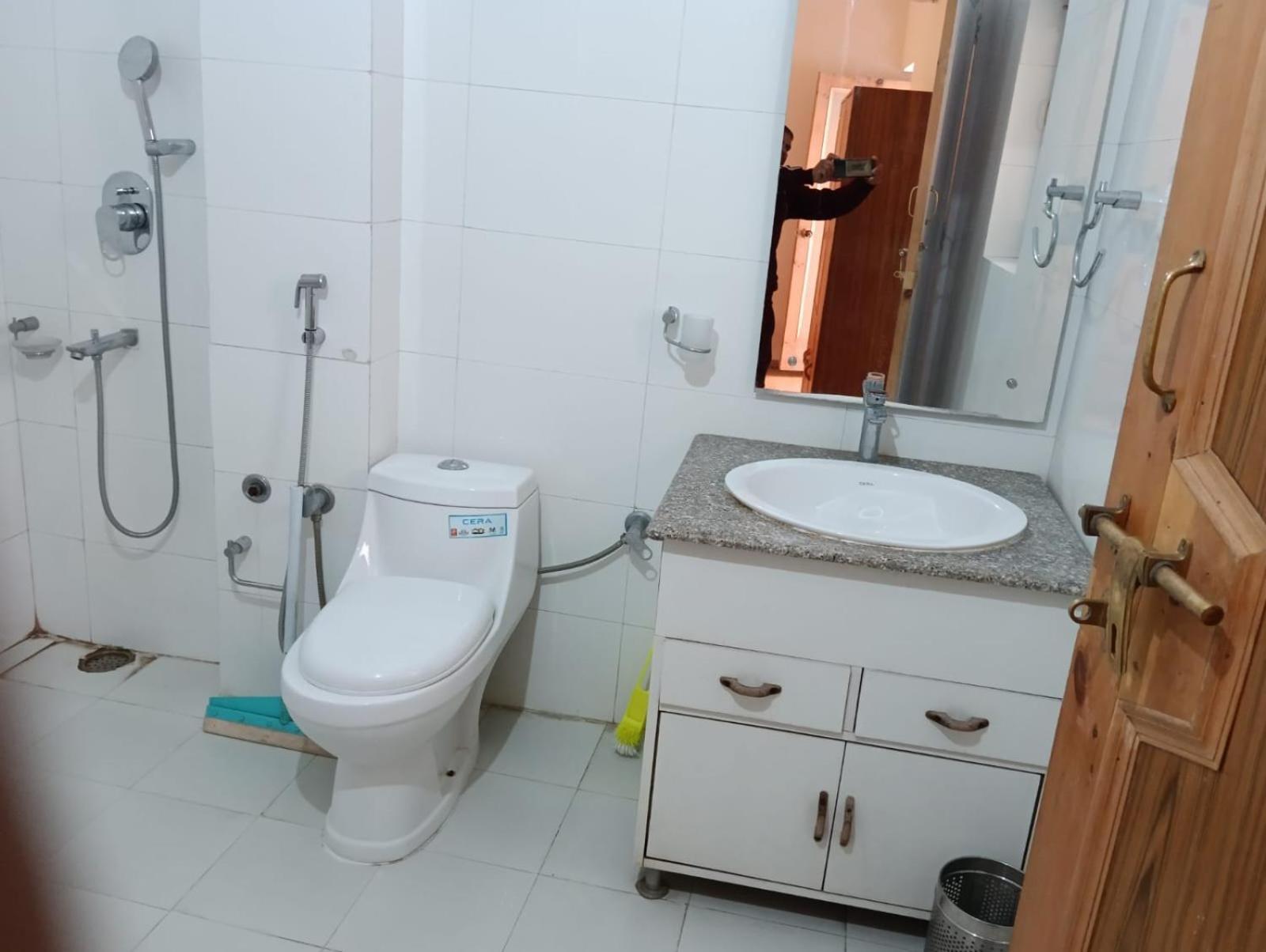 Hotel Dimbir Regency Λεχ Εξωτερικό φωτογραφία